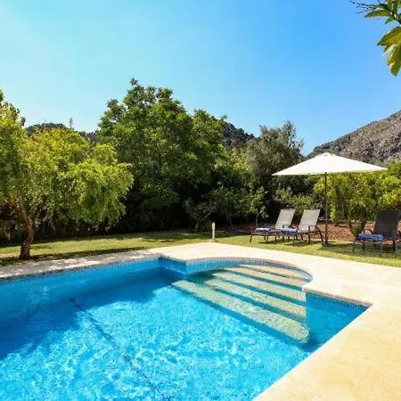 Villa Sleeps 6 With Pool Air Con And Wifi