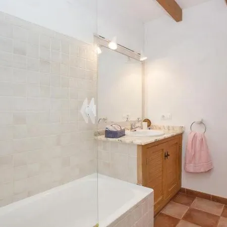 Sleeps 6 With Pool Air Con And Wifi Pollenca