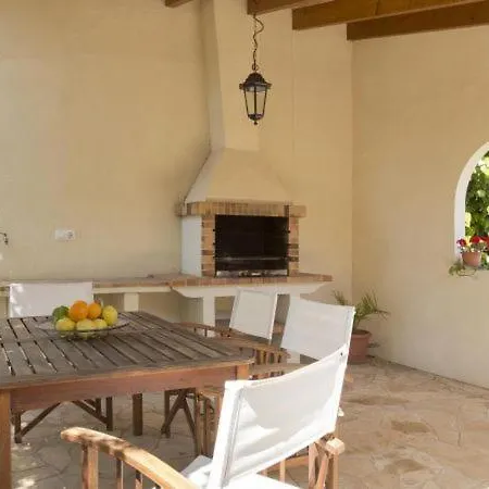 Sleeps 6 With Pool Air Con And Wifi Pollenca